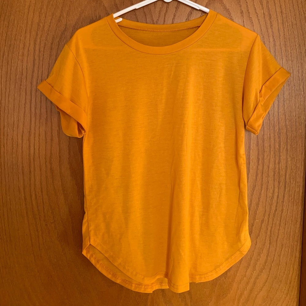 Orange tee